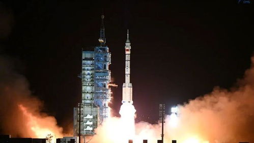 广东多地拍到耀眼发光体 专家回应